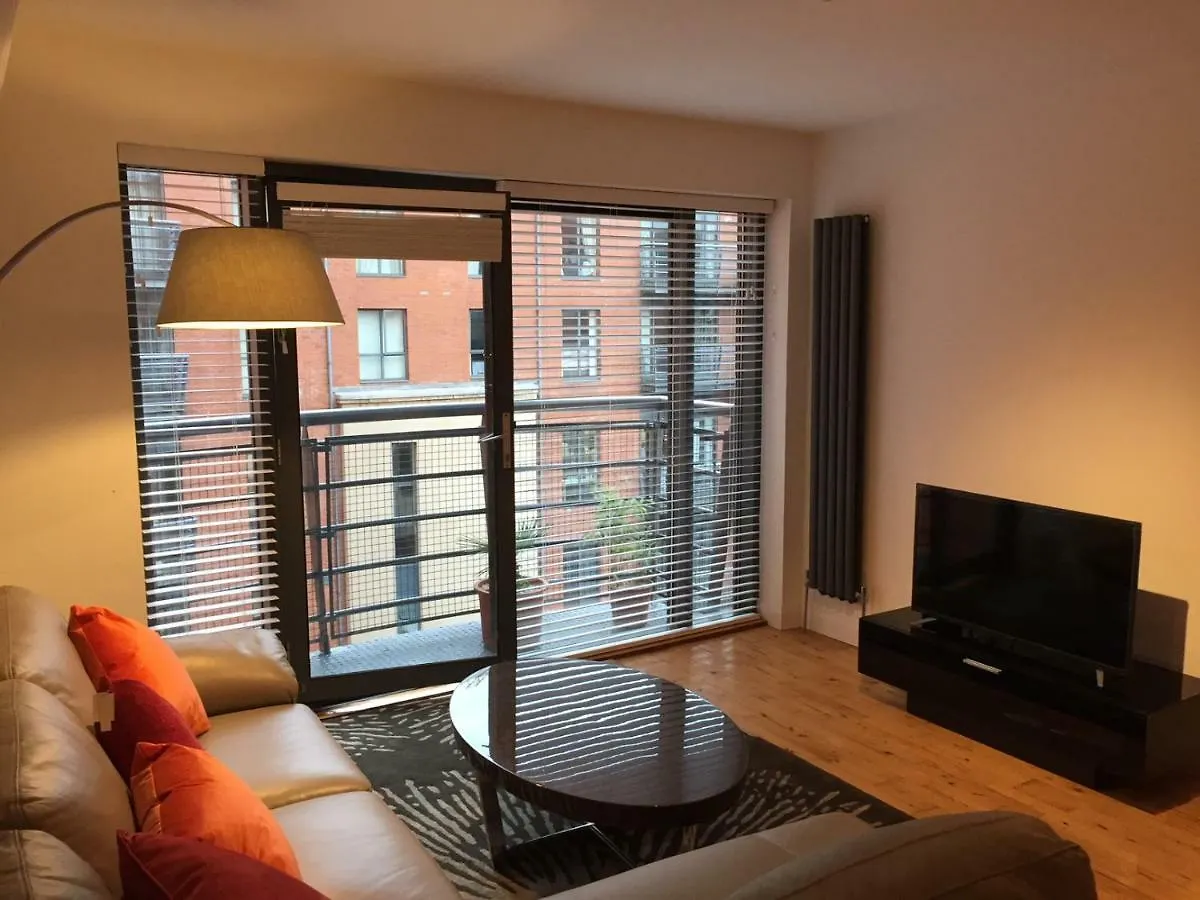 City Centre Belfast Free Parking Apartment