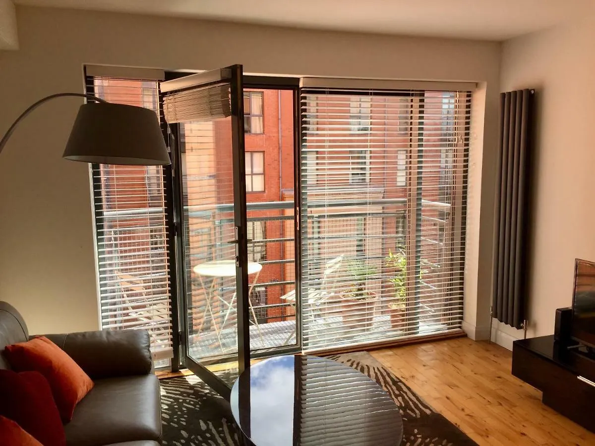 City Centre Belfast Free Parking Apartment