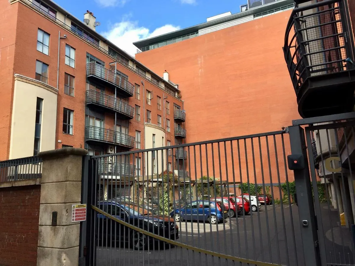 Apartment City Centre Belfast Free Parking United Kingdom